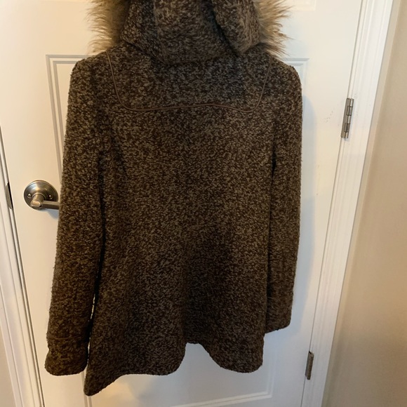 Brown tweed coat with removable faux fur hood - Picture 4 of 10